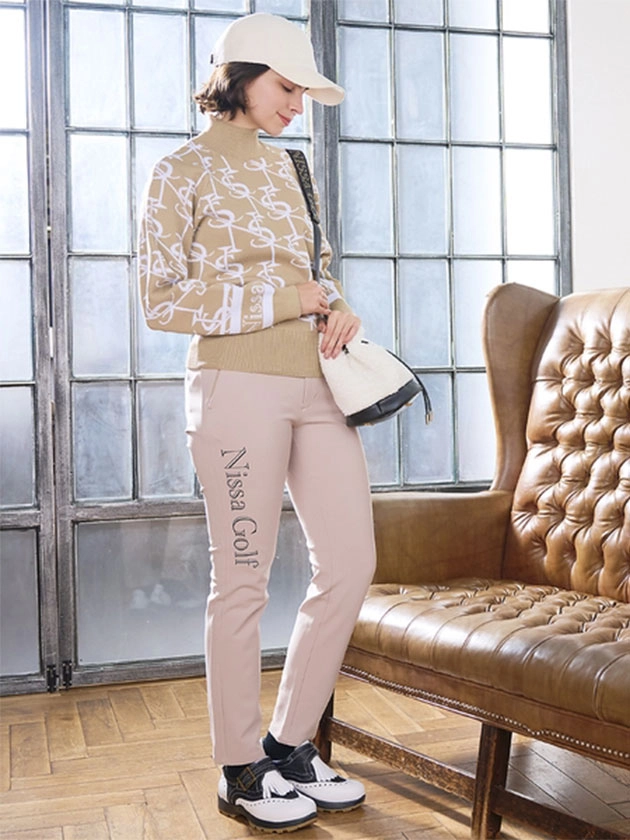 レディースゴルフウェアパンツスタイル